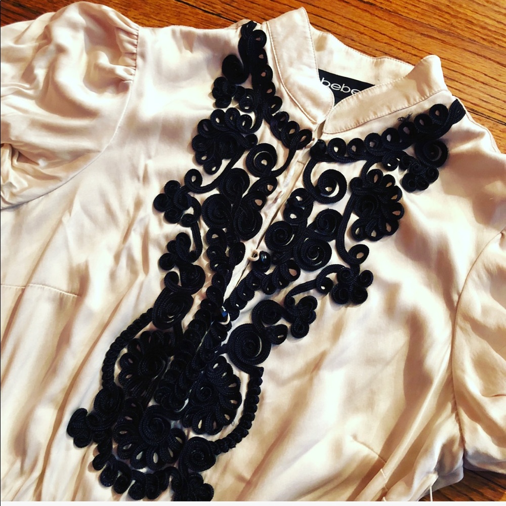 Embroidered and Lace Ruffled Dress - Picture 6 of 7